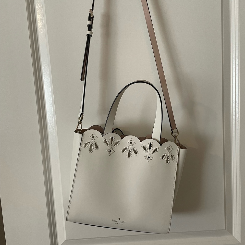 Kate spade sling purse